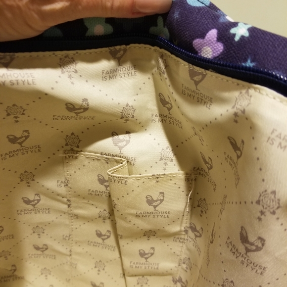 A great, fun, groovy flower bag - Picture 4 of 16